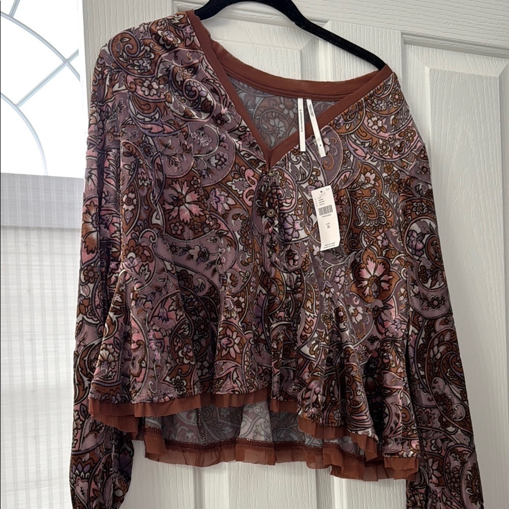 Anthropologie , Paisley V-Neck Women's Top